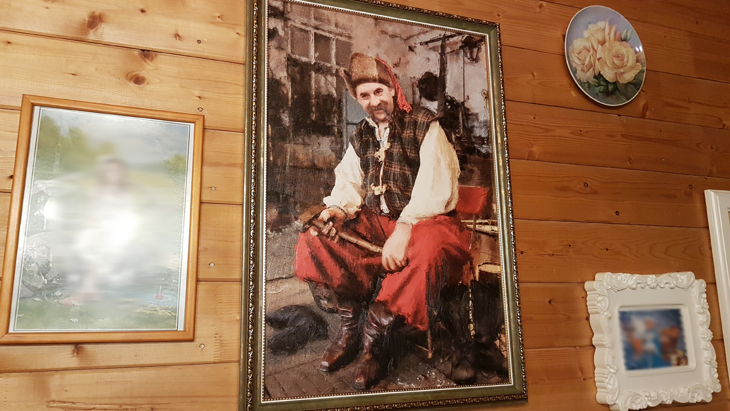 Картина в стиле масляной живописи, которую подготовила сестра в Фотошопе к юбилею отца.